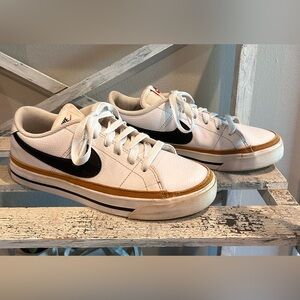 Nike Court Legacy Shoes